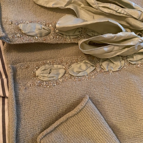 Sage green vintage style tie front wool cardigan - Picture 2 of 5